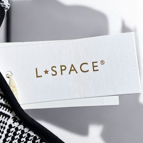 🌻NEW w.tag L*Space Jessy Black & White Plaid Bikini Top Size Medium $110 Retail - Picture 7 of 9